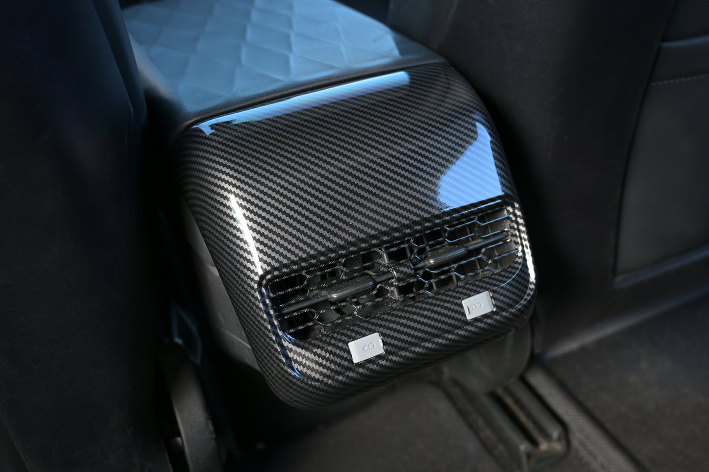 Tesla Model 3/Y Rear Air Outlet Vent Trim Cover Gloss Carbon Fiber Print